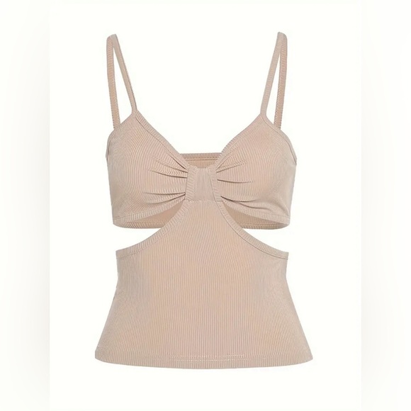 NIP-Crinkled Cut Out Top - Picture 2 of 2